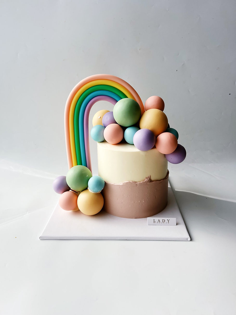 Thumbnail: Macaron rainbow