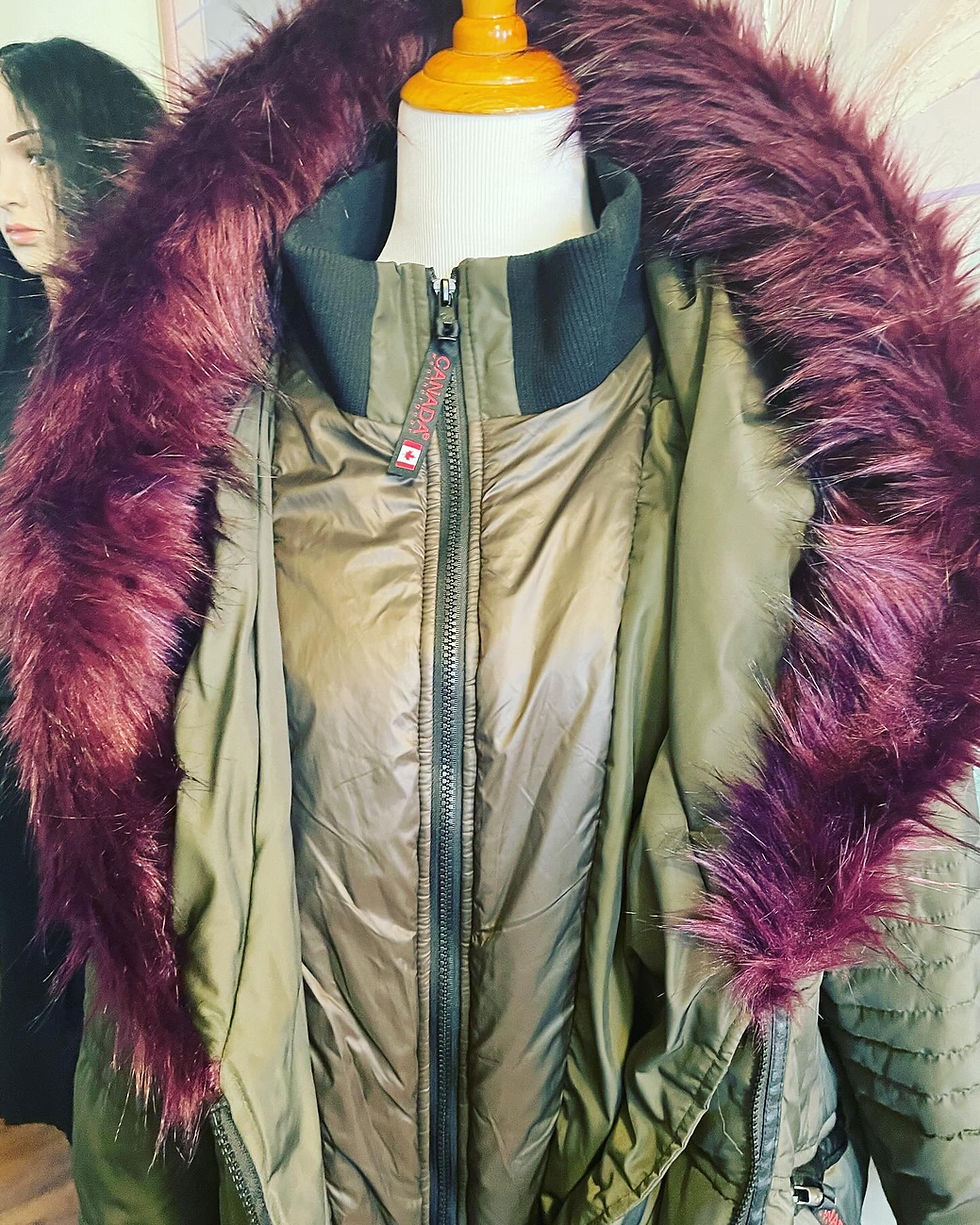 Thumbnail: Canada Winter Fur Jacket