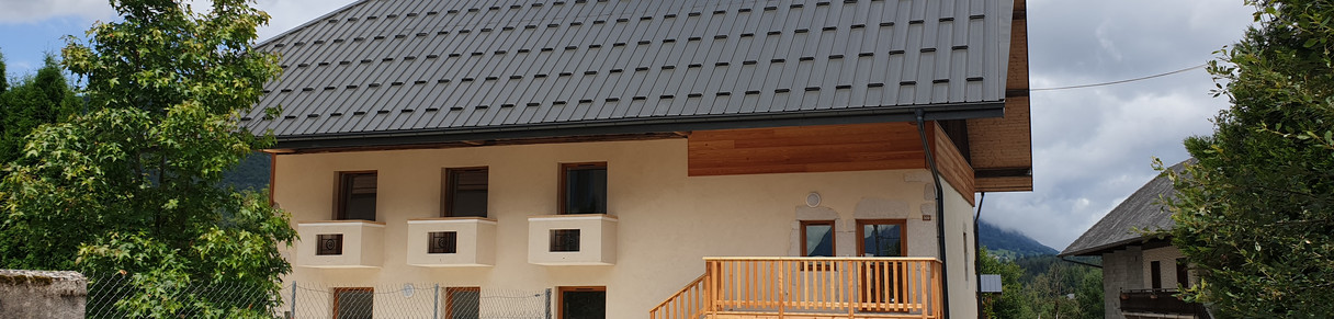renovation complete et globale d'un corps de ferme , avec plan conception , permis de construire , suivi de chantier sur Bellecombes en Bauge en Savoie
