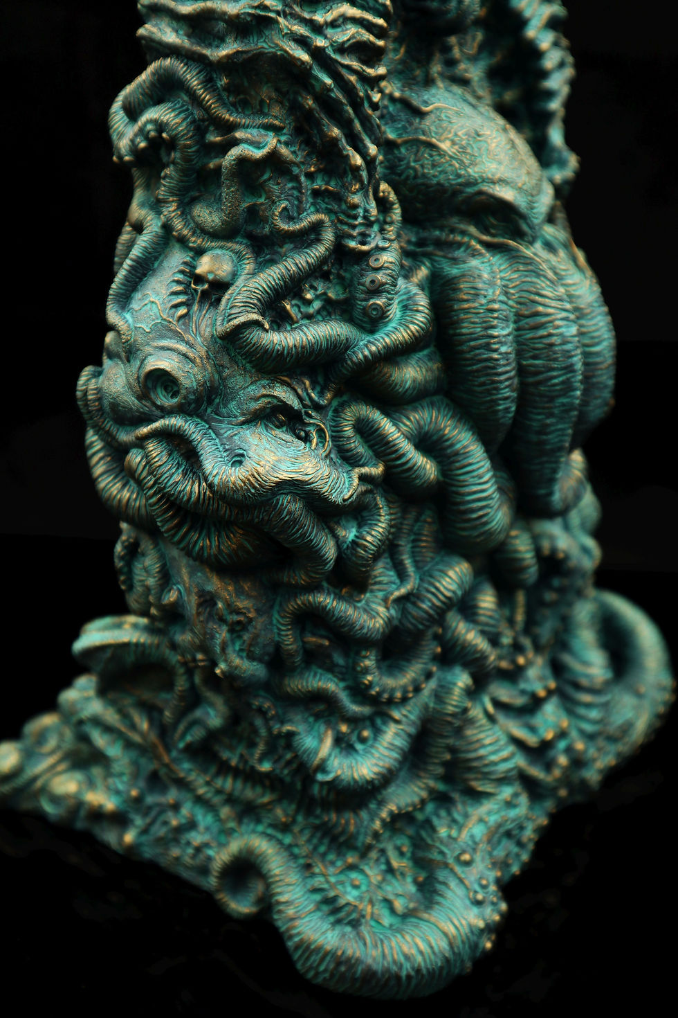 Thumbnail: Cthulhu Myth Altar painted ver.