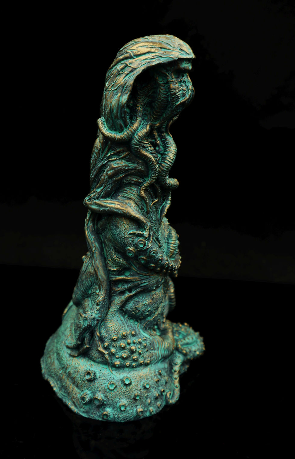 Thumbnail: Hastur idol.H.P.Lovecraft mythos .