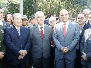 Autoridades prestigiam posse do novo comandante-geral