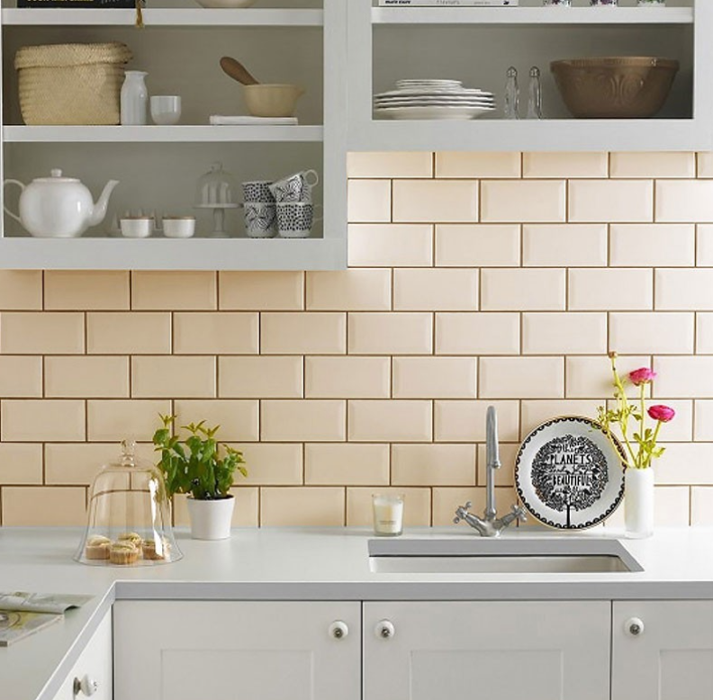 Thumbnail: Metro Beveled 10 x 20