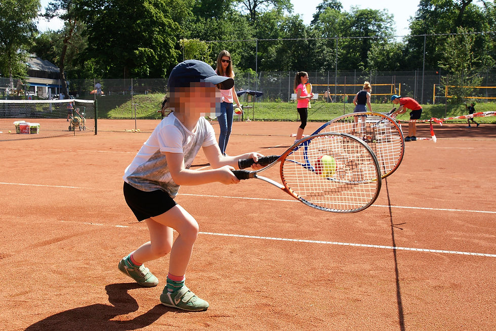 Kids (Junes Day) 4 2019 verpixeltTestfoto Gesicht verpixelt.jpg