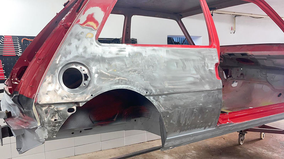Renault 5 GT Turbo bodyshop