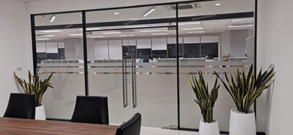 ฟิล์มฝ้าขาว สติ็กเกอร์ฝ้า AVERY  ตบแต่งออฟฟืศ