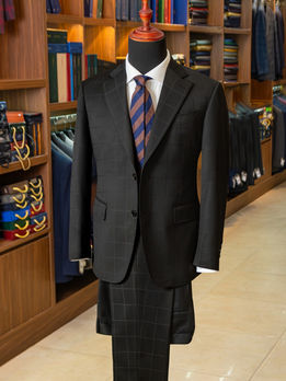BỘ SUIT ĐEN HỌA TIẾT SHADOW CHECK MAY ĐO BỞI VESTON NGỌC LAN