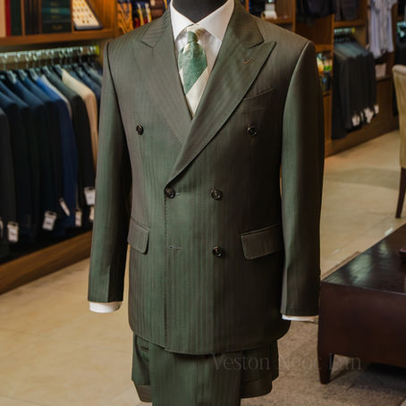 DOUBLE-BREASTED SOLARO SUIT – BESPOKE BY VESTON NGOC LAN
