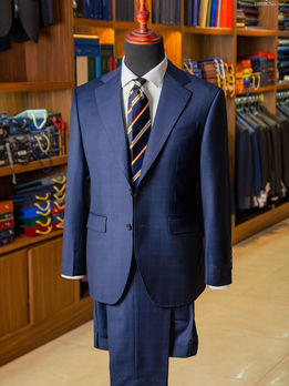 BỘ SUIT MÀU XANH NAVY ĐẬM MAY ĐO BỞI VESTON NGỌC LAN 
