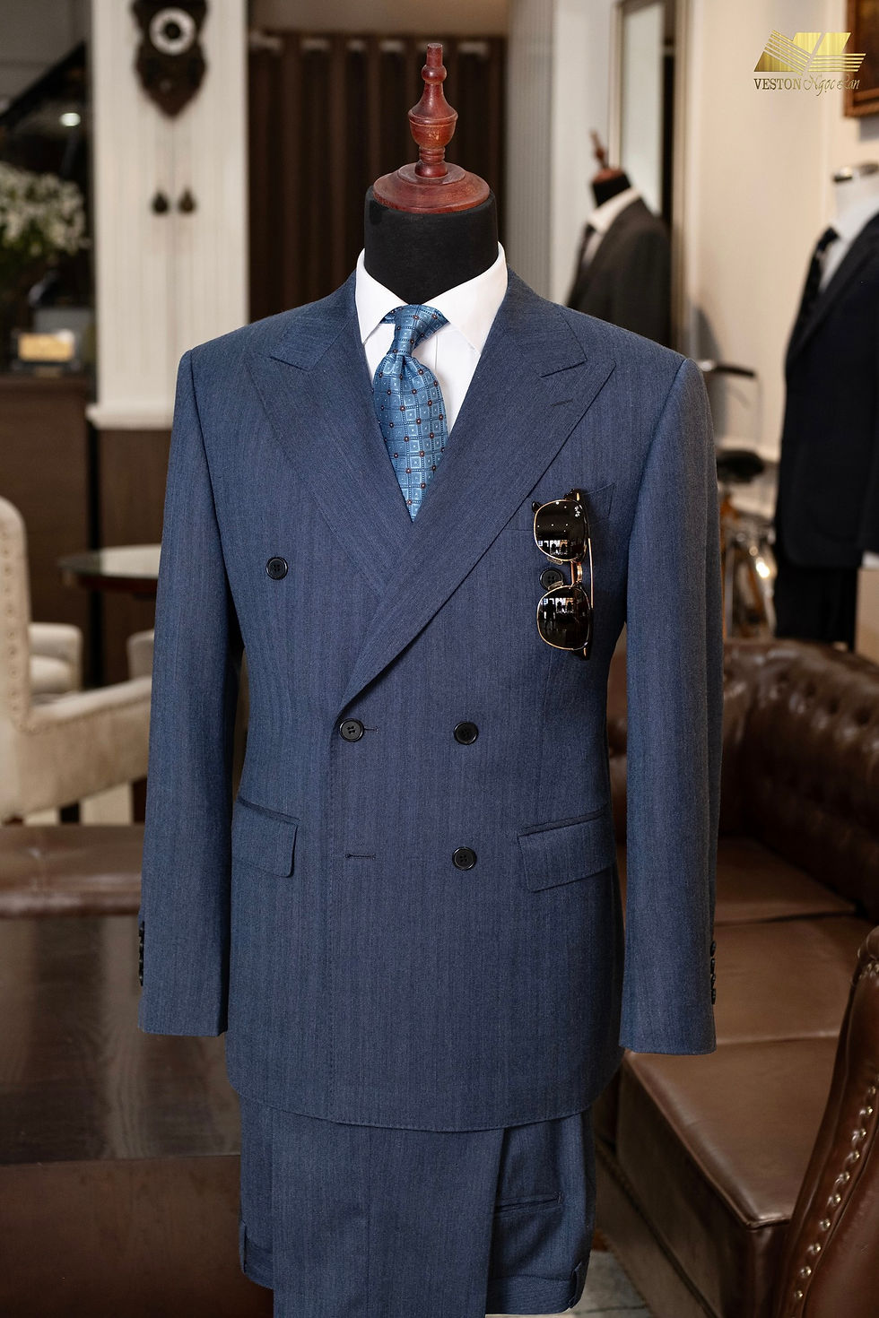 The gold standard of modern tailoring.