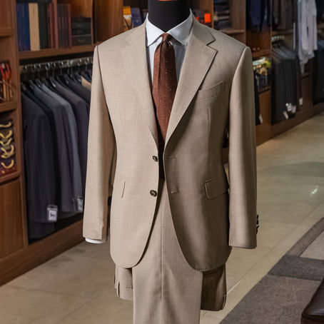 BỘ SUIT MÀU BEIGE MAY ĐO BỞI VESTON NGỌC LAN 
