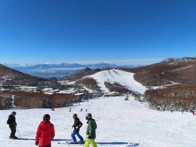 志賀高原初滑りスキーキャンプ 3期 12/3(木)~12/4(金)