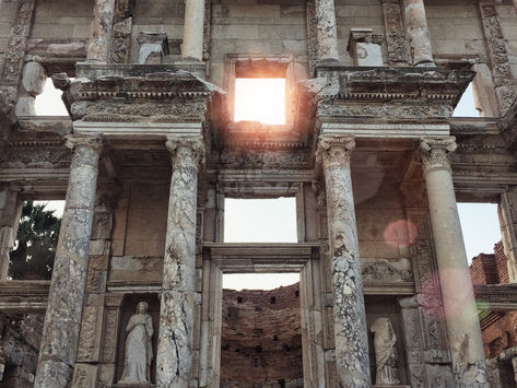 Journey in History = Ancient City of Ephesus
