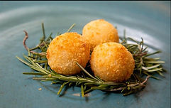 Bolinha de Queijo-001.jpeg