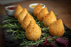 Coxinha de frango com catupiry.jpeg