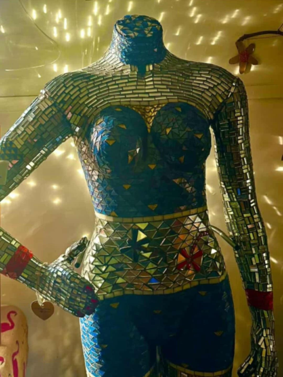 Sporty Girl” – Hand-Cut Mirrored Mosaic Mannequin by Yvonne