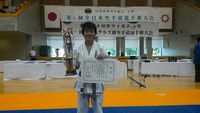 第10回全日本クラス別空手道選手権大会結果