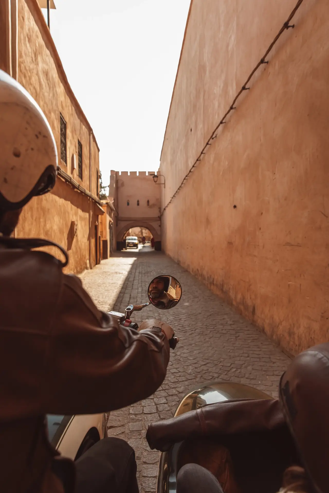 VINTAGE SIDE-CAR TOUR