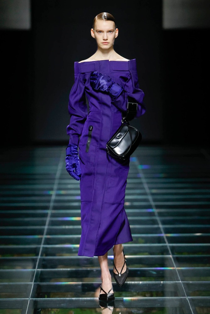 Echoes of Elegance: The Timeless Tale of the Fall/Winter 2024 Prada ...