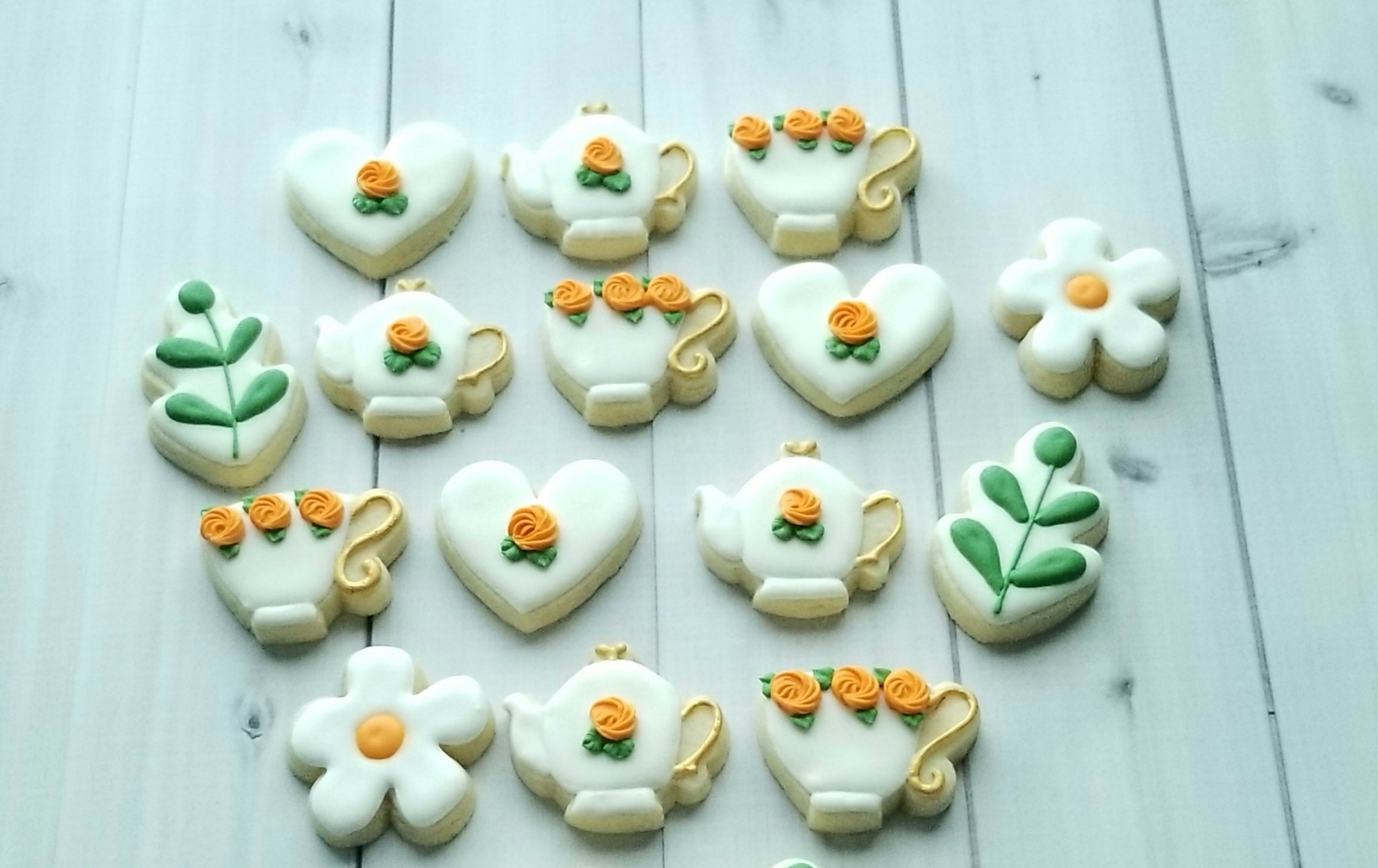 4miniscookiestudio; Custom Decorated Cookies; Raleigh, NC