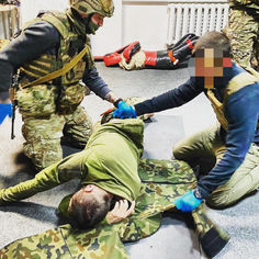 Підготовка спорядження перед виїздом.