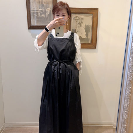 〖Dw2R〗レザー調の肩紐がポイントのワンピース着てみました😊
