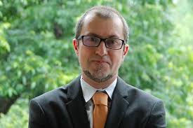 Writer: Fernando Luiz Lara, Ph.D.