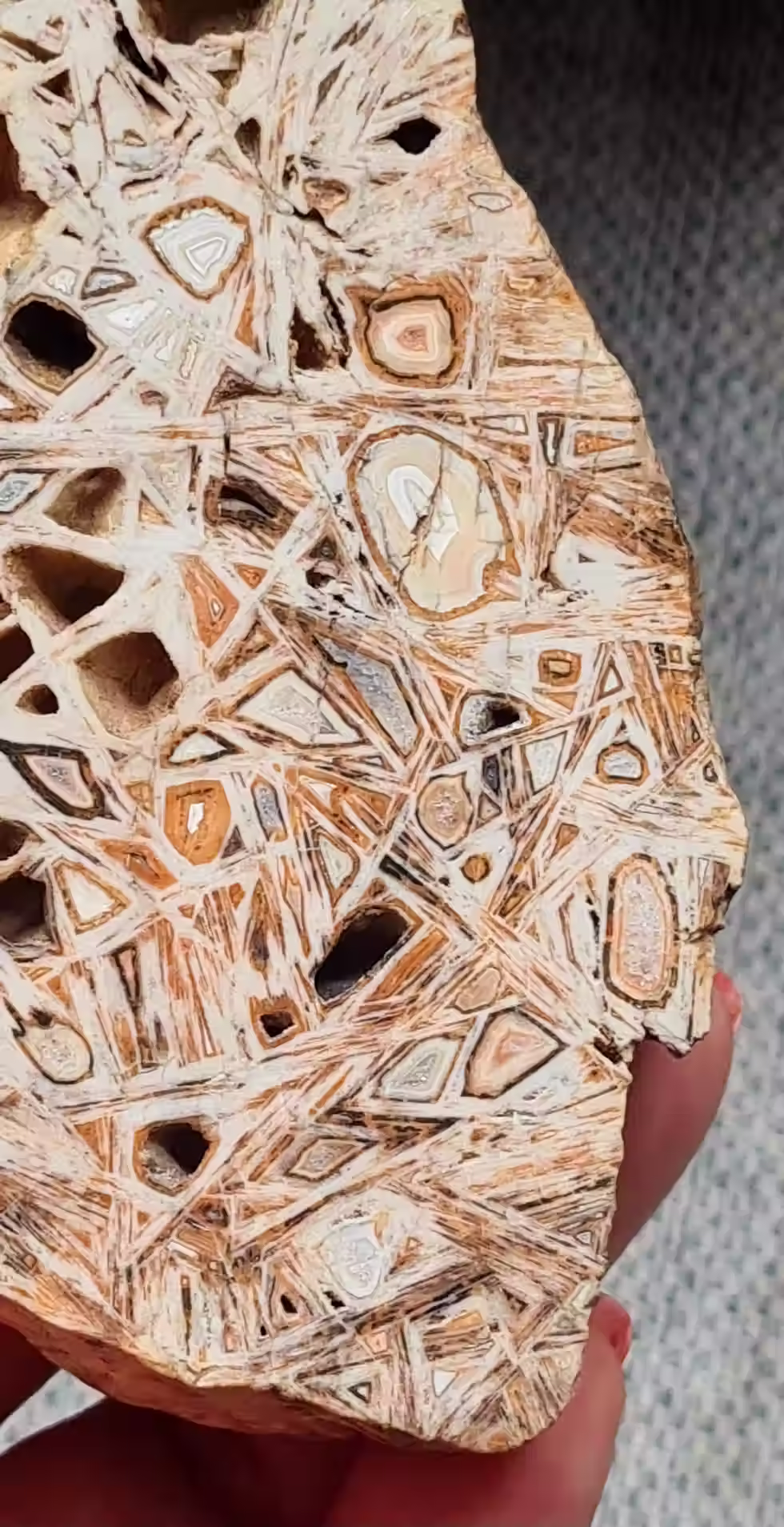 Thumbnail: Agate after Calcite Pseudomorph ~ Kiesgrube Erfurt, Germany