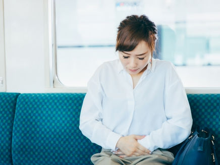 満員電車や会議前の腹痛・下痢。市販薬（ストッパ等）を手放す「過敏性腸症候群」の根本治療