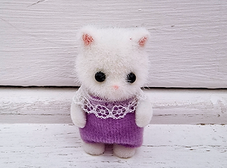 Persian Cat Baby (Teak)