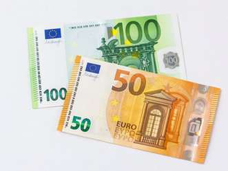 Billets de 100 et 50 euros illustrant le reste à charge de 150 € pour le CPF