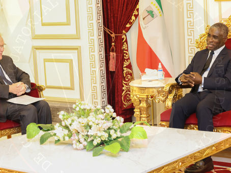 Nguema Obiang Mangue recibe a los embajadores de EE.UU. y Corea del Sur en Malabo.