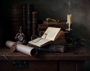 С книгами.jpg