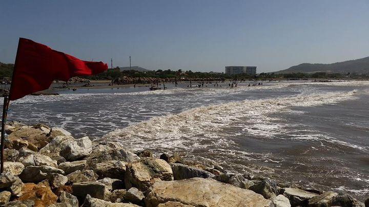 Muere joven por inmersión en playas de Puerto Colombia.