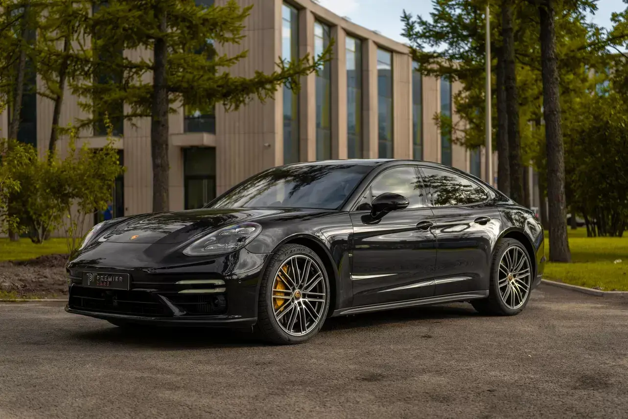 Аренда Porsche Panamera Turbo S | Москва | illi