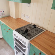 Countertop refinish
- Teddington, Surrey, England