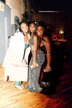 Facetune_29-12-2024-00-54-55