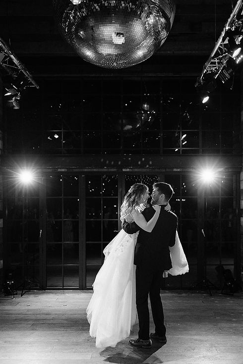 Wharfedale-Grange-Wedding-Photography-Heather-Butterworth-Photography-2-49_websize.jpg