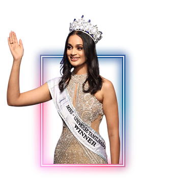 Smiling Miss Universe Puerto Rico waving