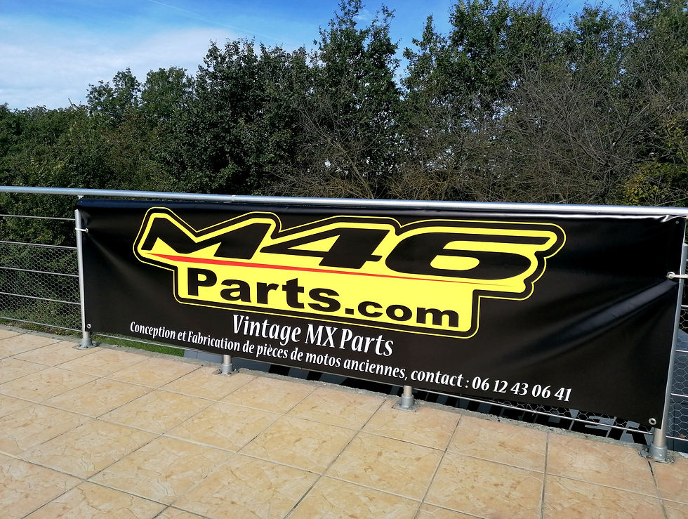 Miniature : bache personnalisée moto, banderole personnalisé moto, bache perso moto, banderole perso moto, bache pilote moto, paddock