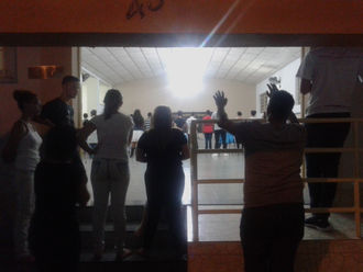 Encontro de Jovens teve momentos de oração, reflexão e animação com a banda Ministério Donare e Grup