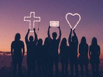 Pela Graça do Batismo os leigos e leigas cristãos tem a missão de testemunhar a fé