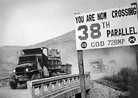 Military-vehicles-parallel-Korean-War