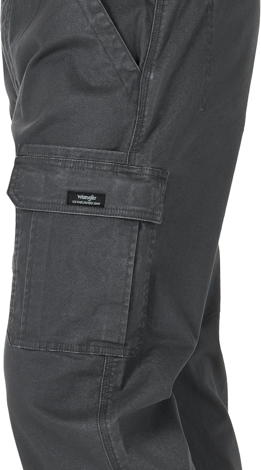Thumbnail: Wrangler Authentics Men's Relaxed Fit Stretch Cargo Pant