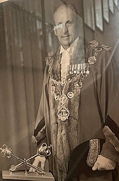 John Bennett Tunbridge: 1908