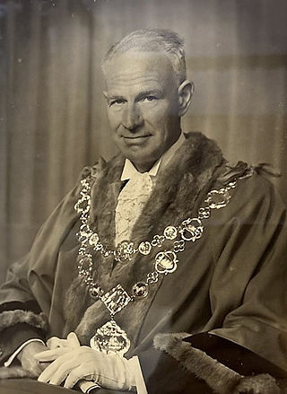 Cllr. Rear Admiral D.D Hall-Thompson, JP:  1962-3