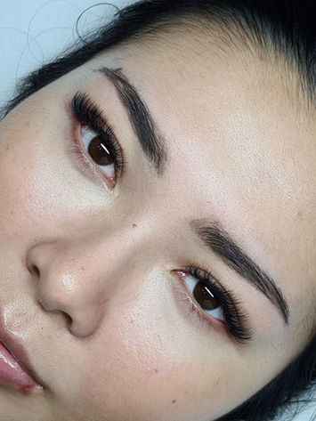 BeauteGo - Выездной сервис красоты во Франции. Работы лэшмейкера Юлии Сергеевой. Вызвать лэшмейкера на дом.