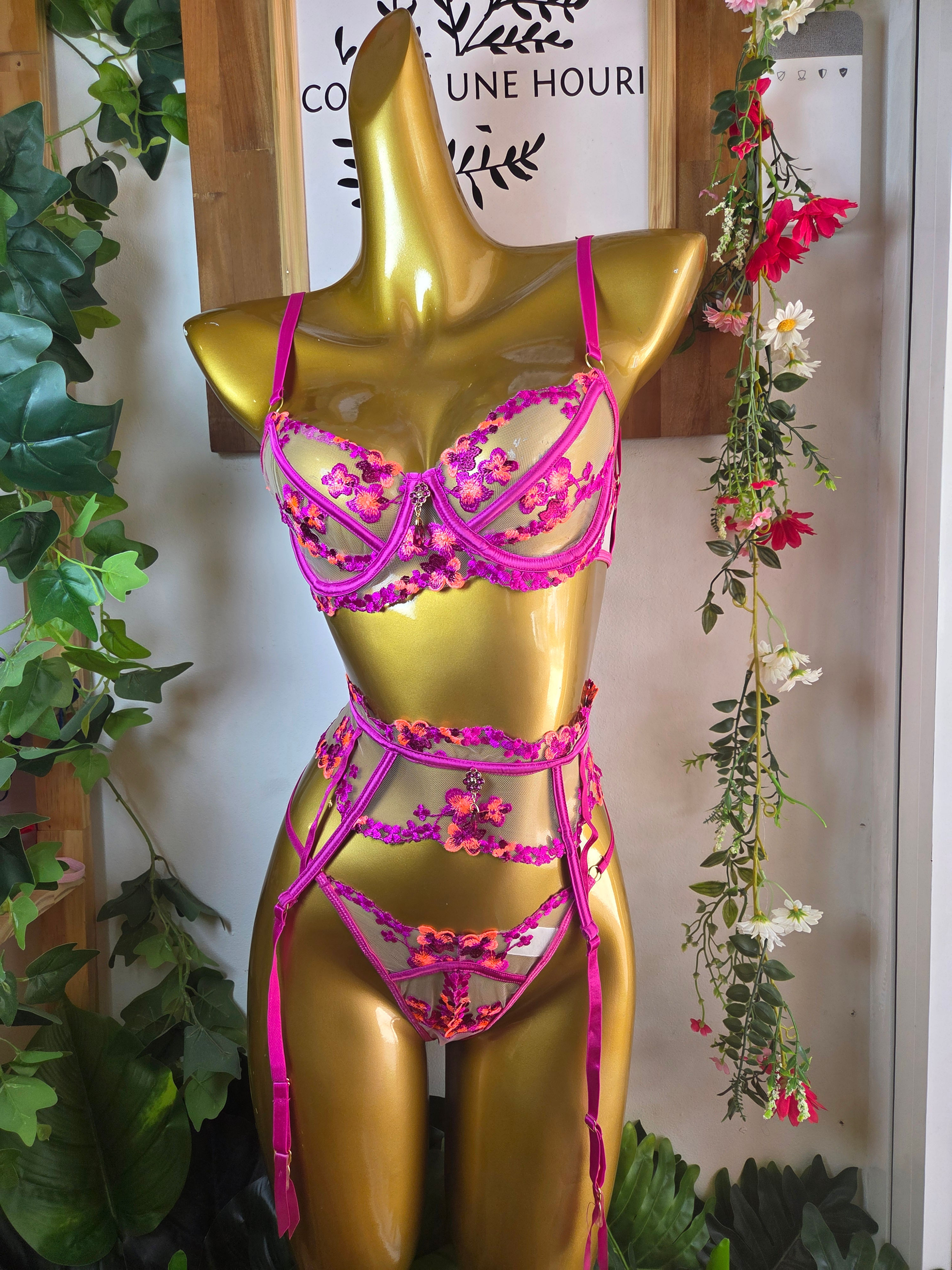 Ensemble Fushia Bloom