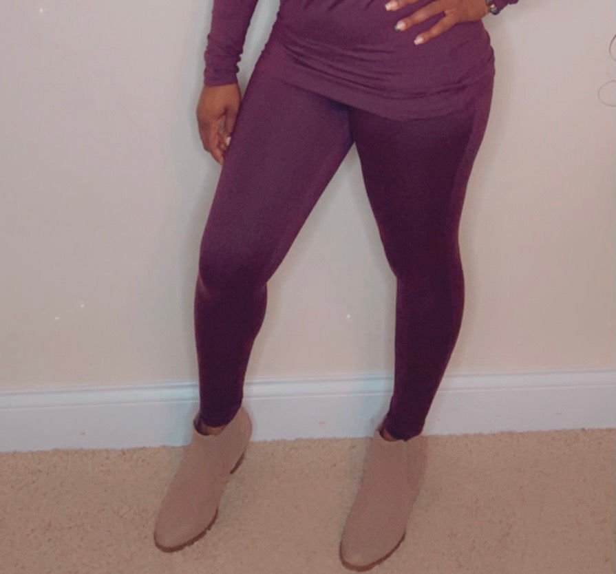 Thumbnail: So Smooth Leggings-Curvy 