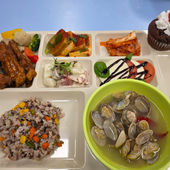 25.12.24(수) 강원도 원주시 소재 사업장에서 특식 제공!